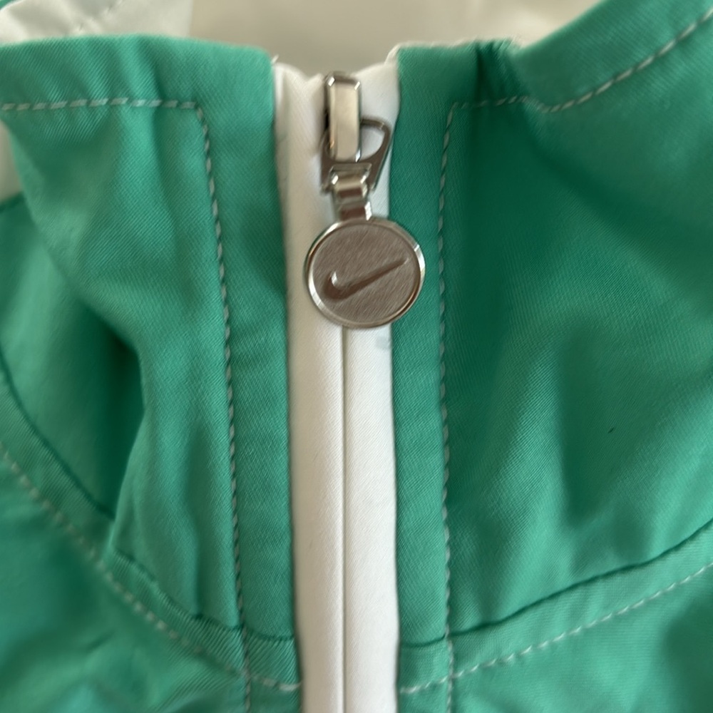 Nike Jacket - Picture 3 of 10